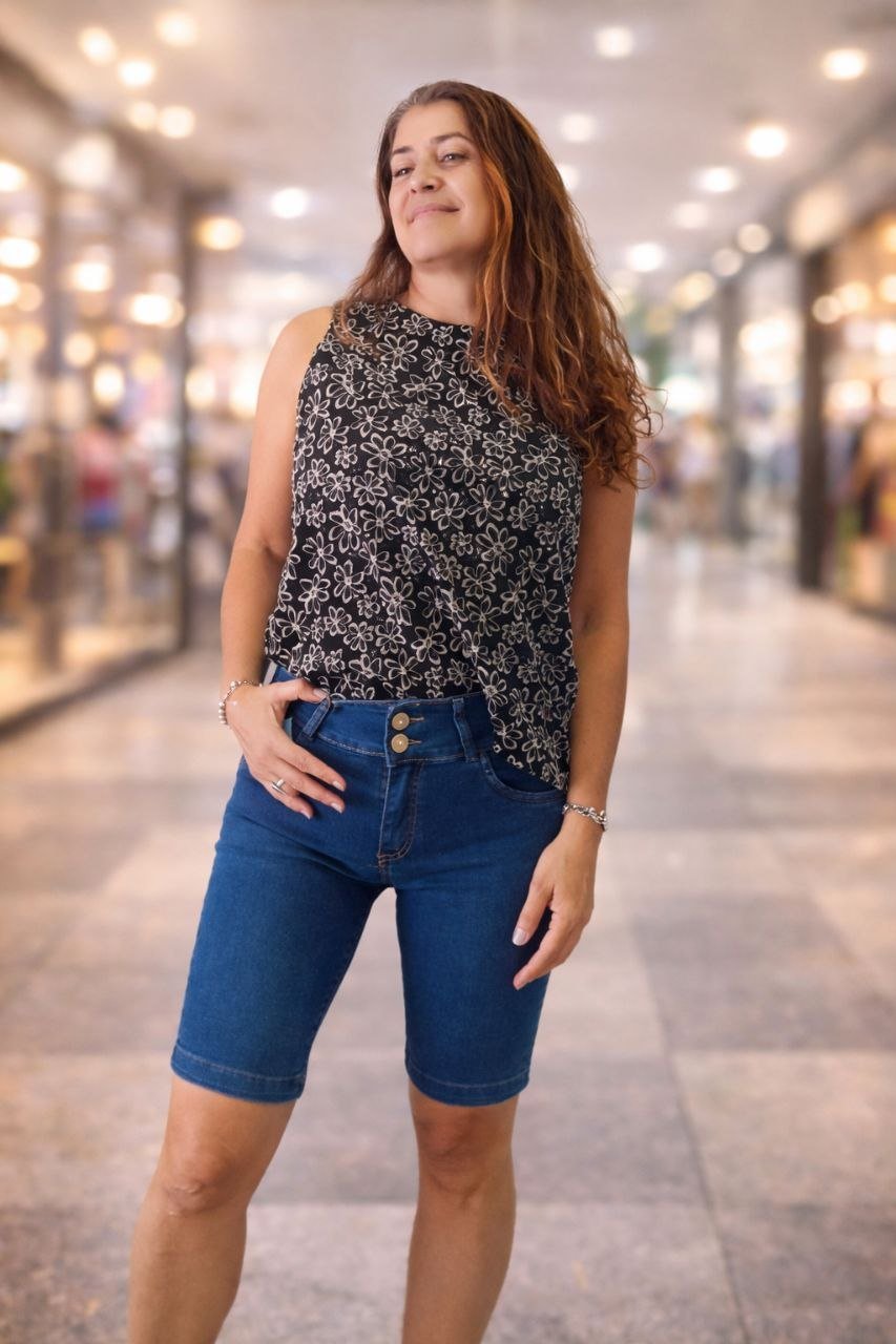 Bermuda de jeans doble boton elastizadas